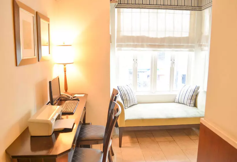 Fotos del hotel Lemon Tree Inn:  7