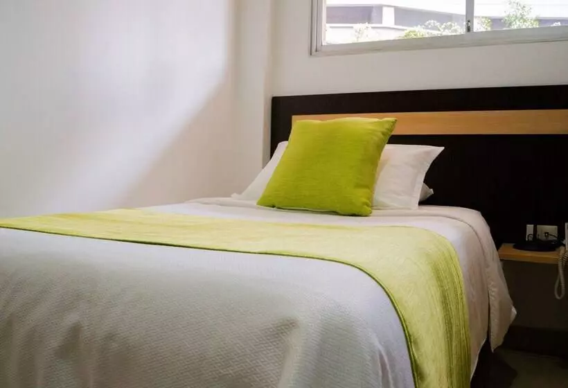 Fotos del hotel Mc Suites:  25