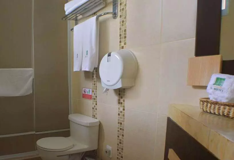 Fotos del hotel Mc Suites:  8