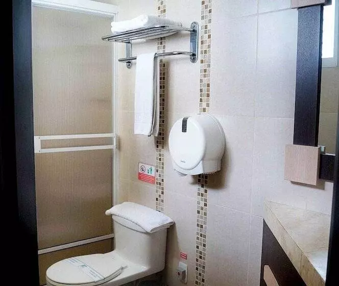 Fotos del hotel Mc Suites:  6