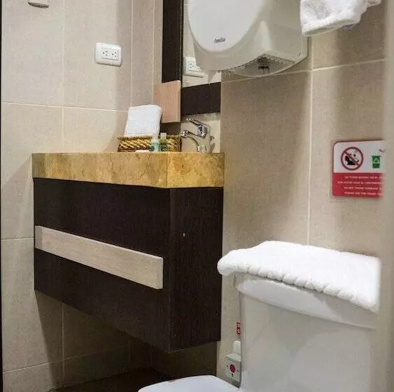 Fotos del hotel Mc Suites:  3