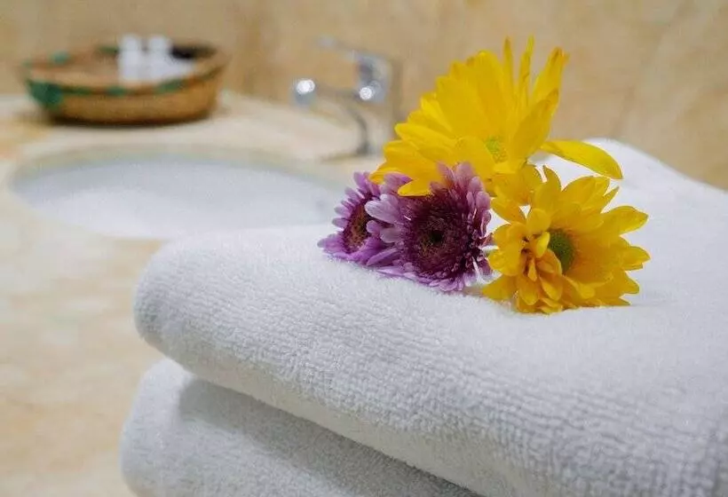 Fotos del hotel Mc Suites:  2