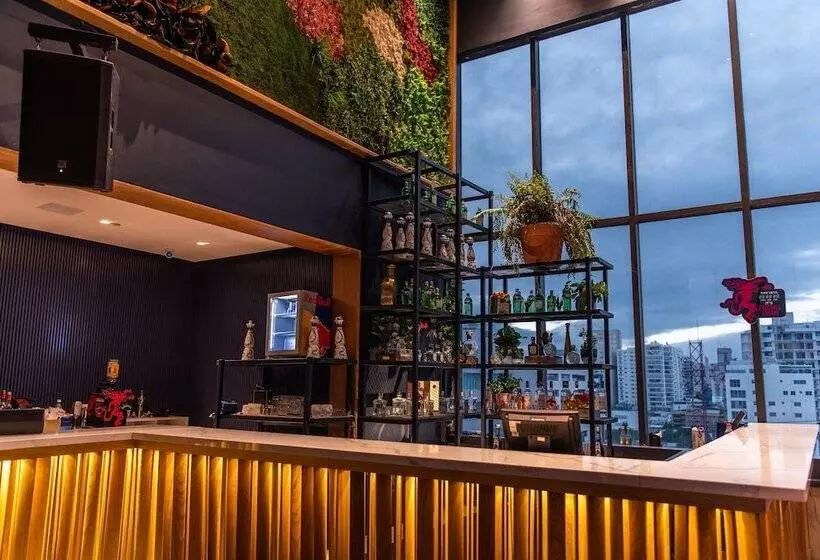 Fotos del hotel Weston Suites:  11