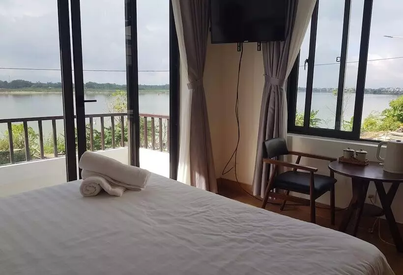 Fotos del hotel The Corner Riverside Villa:  16
