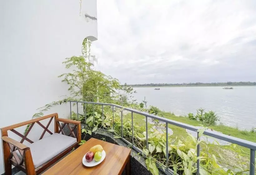 Fotos del hotel The Corner Riverside Villa:  20