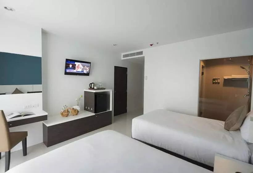 Chanalai Hillside Resort, Karon Beach