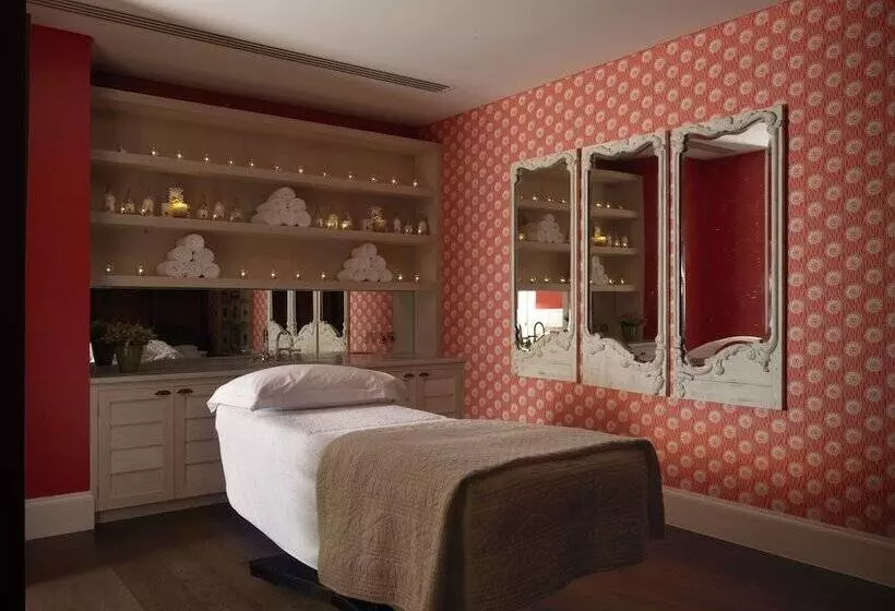 Ham Yard Hotel, Firmdale Hotels