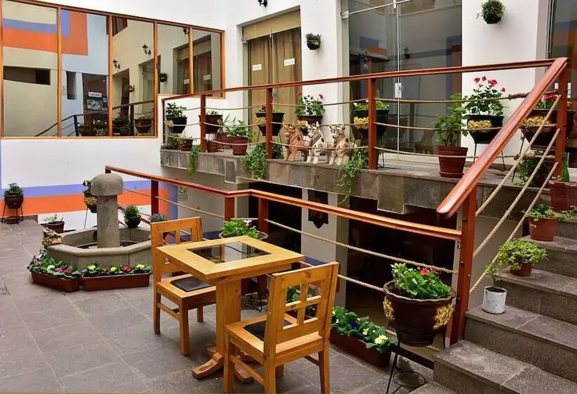 Fotos del hotel Intiqa:  2