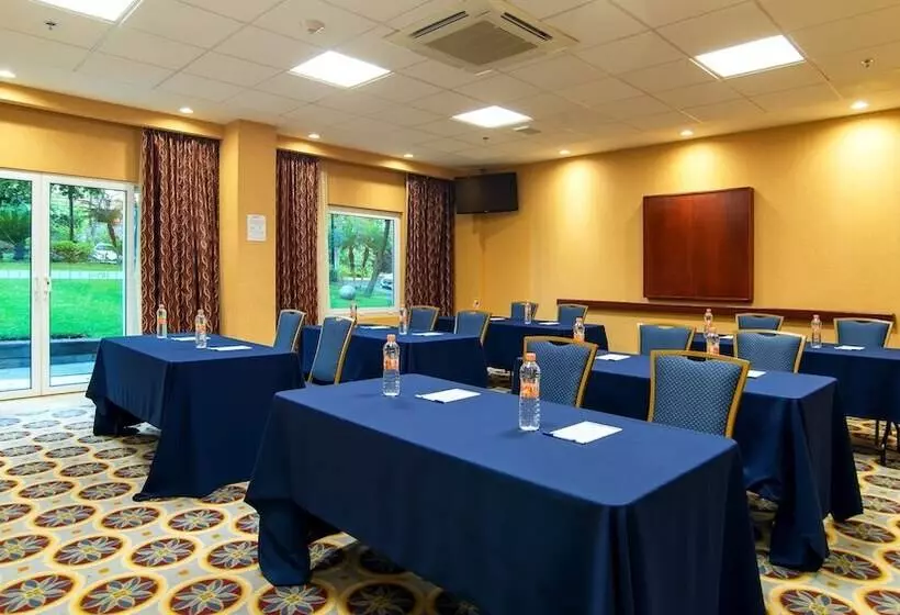 Fotos del hotel Holiday Inn Express & Suites Cuernavaca, An Ihg:  11