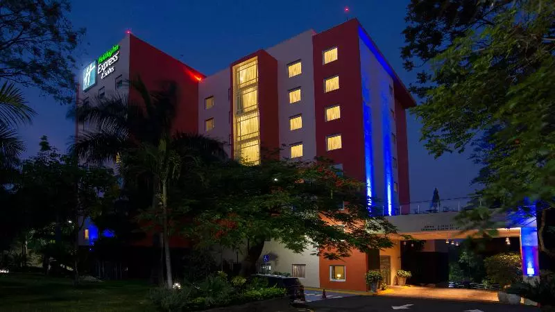 Fotos del hotel Holiday Inn Express & Suites Cuernavaca, An Ihg:  8