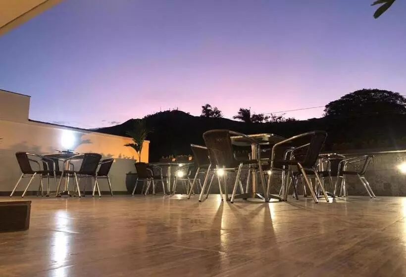 Fotos del hotel Ayenda Diagonal Chipichape 1427:  12