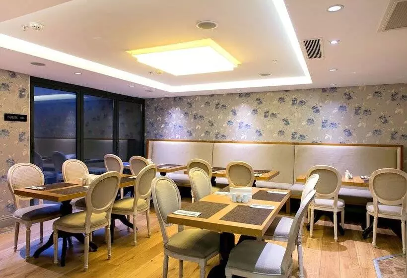 Fotos del hotel Gk Regency Suites:  3