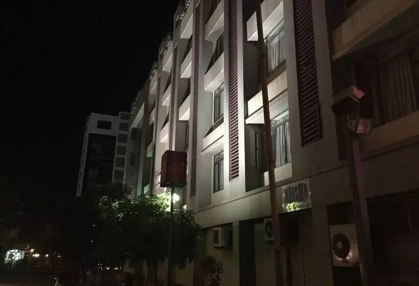 Fotos del hotel Platinum Residency:  7