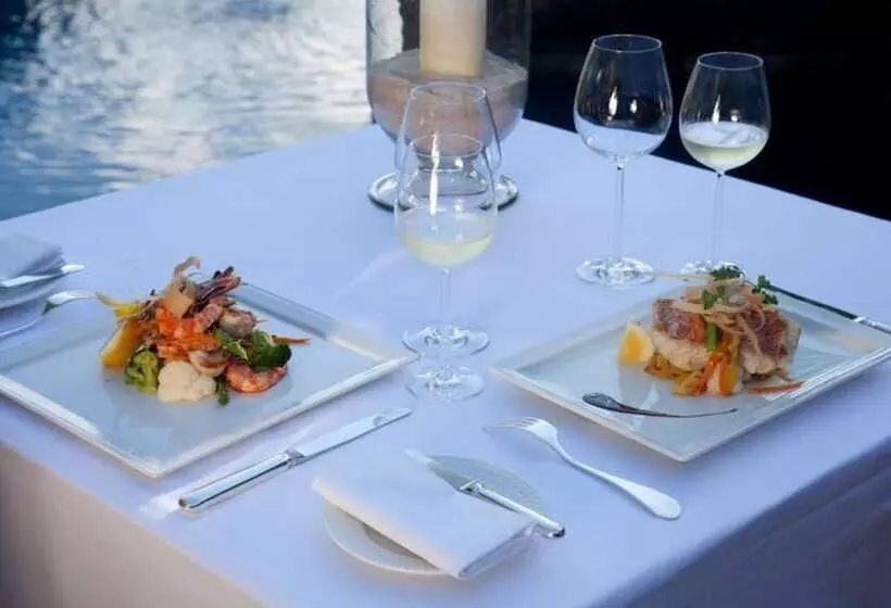 Fotos del hotel Treasure Cove  & Restaurant:  10