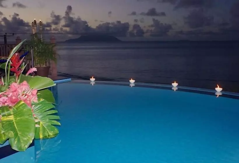 Fotos del hotel Treasure Cove  & Restaurant:  4