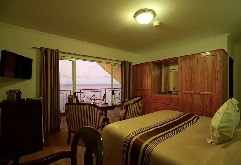 Fotos del hotel Treasure Cove  & Restaurant:  15