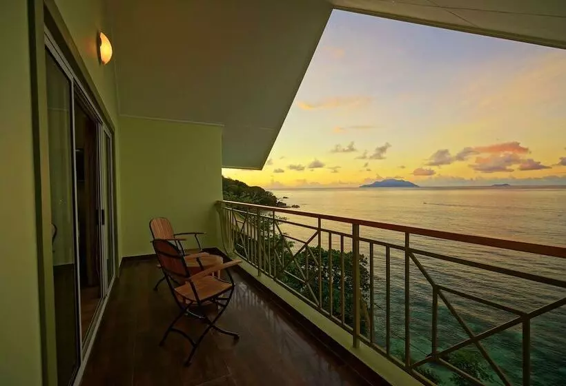 Fotos del hotel Treasure Cove  & Restaurant:  18