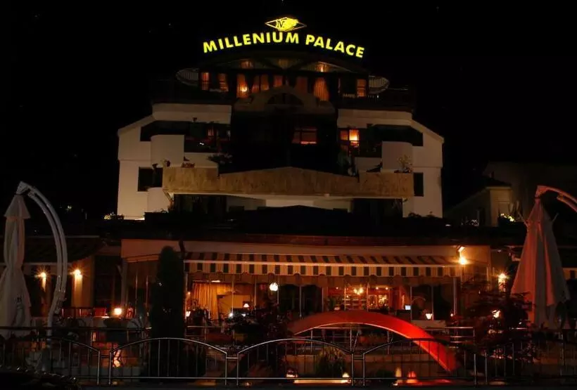 Fotos del hotel Millenium Palace:  7