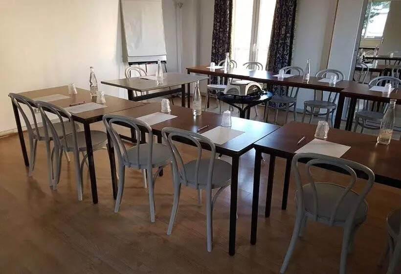 Fotos del hotel Adonis Arc Hôtel Aix:  34