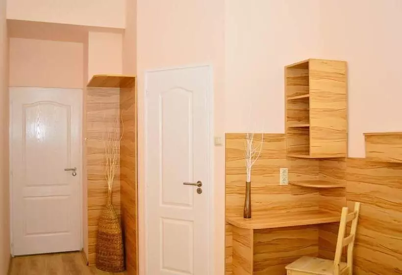 Fotos del hotel Centrooms House:  3