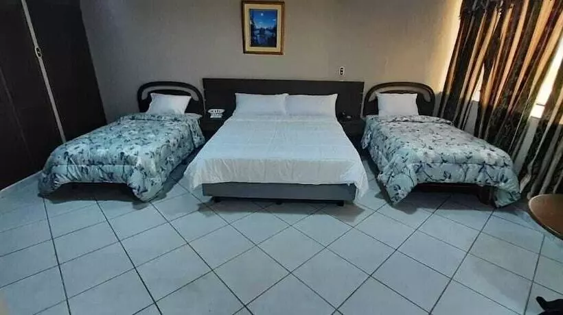 Fotos del hotel Sol De Oro:  23