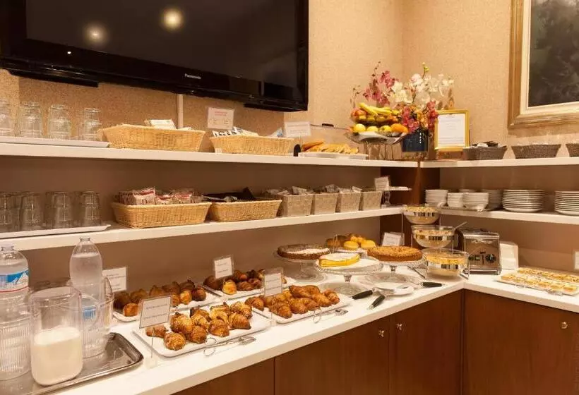 Fotos del hotel Tirreno:  4