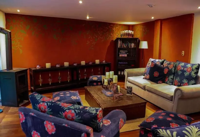 Fotos del hotel La Casona De La Ronda  Boutique & Luxury Apartments:  24