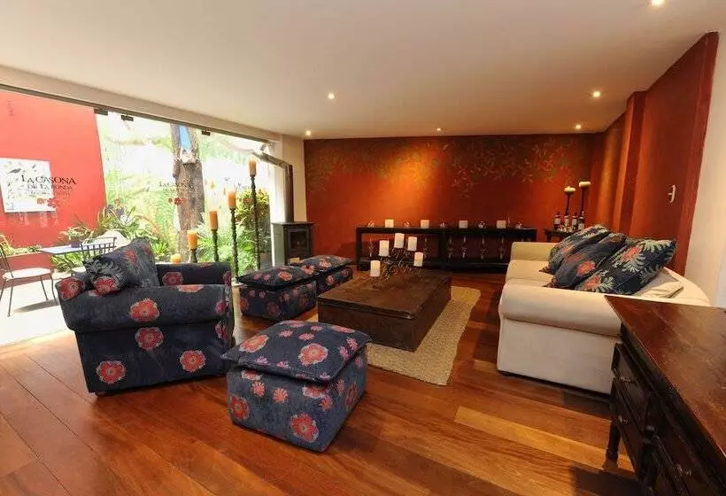 Fotos del hotel La Casona De La Ronda  Boutique & Luxury Apartments:  7