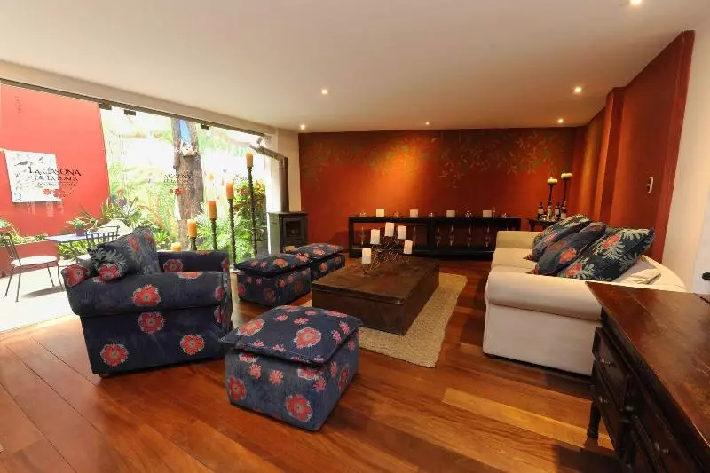 Fotos del hotel La Casona De La Ronda  Boutique & Luxury Apartments:  16