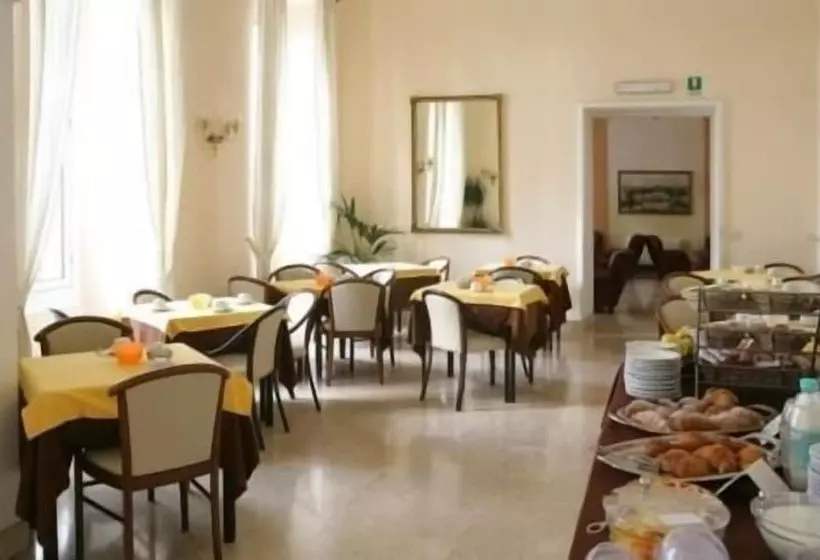 Fotos del hotel Grand  Mediterranée:  6