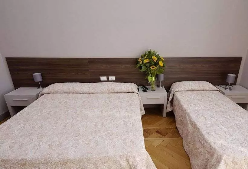 Fotos del hotel Grand  Mediterranée:  17