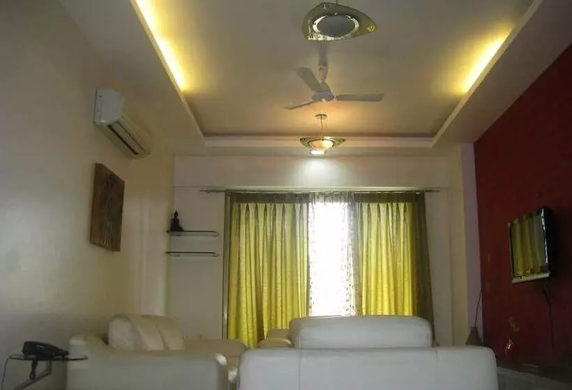 Fotos del hotel Hummingbird Apartments  Saiprasad:  24