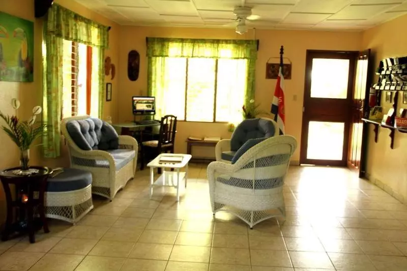 Fotos del hotel La Rosa De America:  3