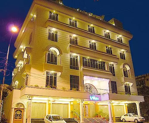 Fotos del hotel Raj Palace:  9