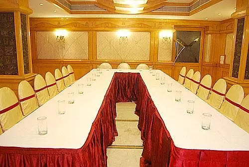 Fotos del hotel Raj Palace:  6