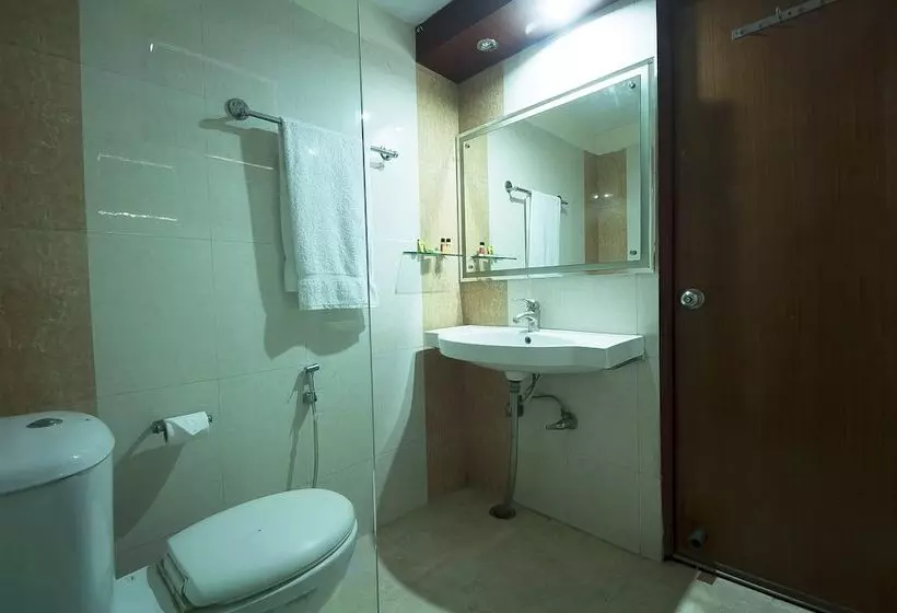 Fotos del hotel Rama Inn:  5