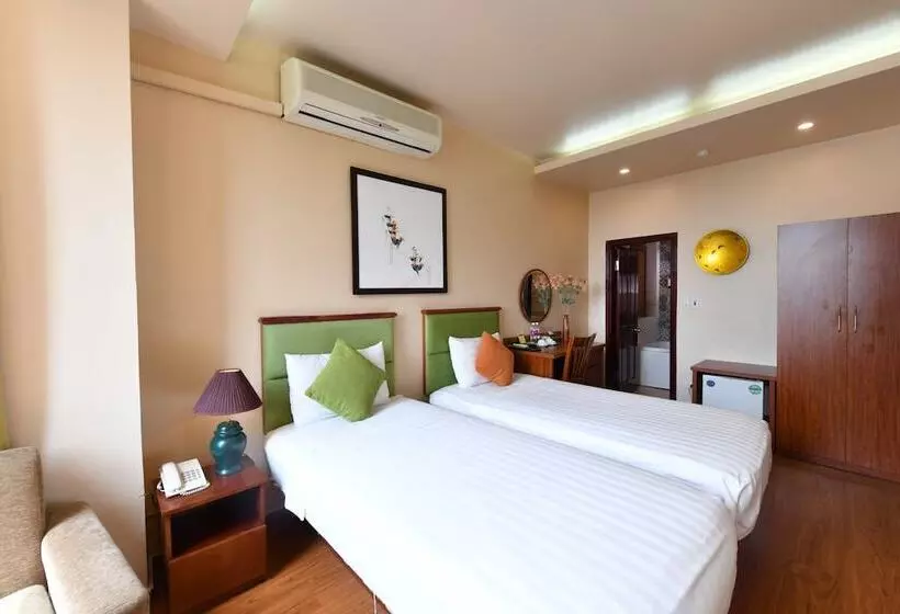 The Artisan Lakeview