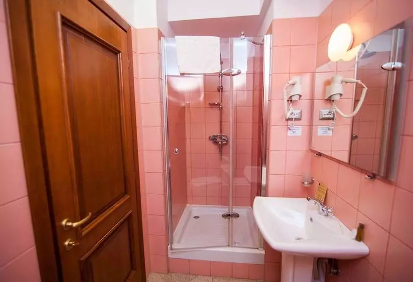 Fotos del hotel Dbh Bucharest:  6