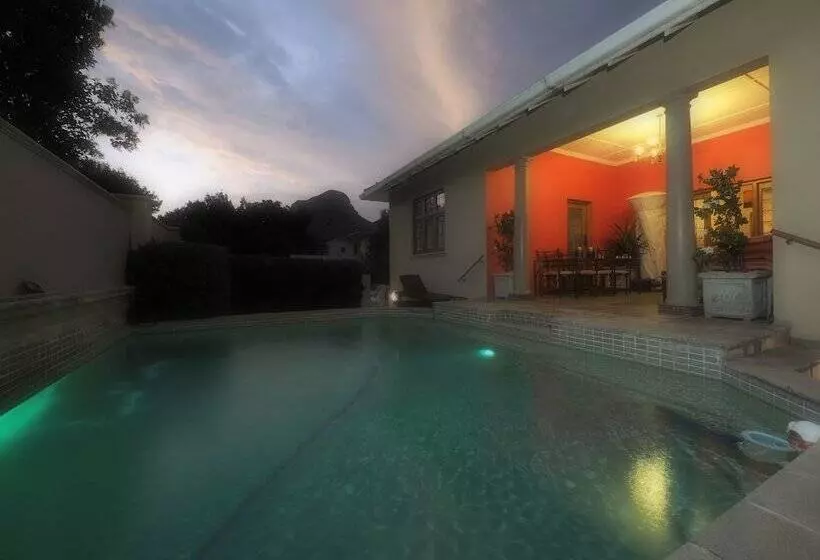 Fotos del hotel Redbourne Hilldrop Guesthouse:  2