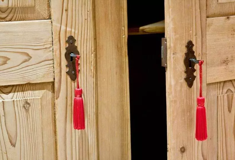 Fotos del hotel Rouge On Rose Boutique:  10