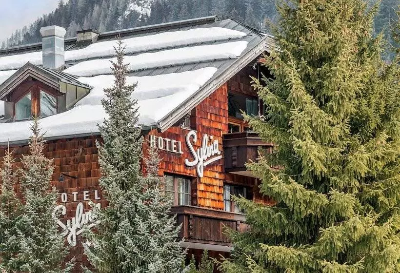 Sylvia By Skinetworks