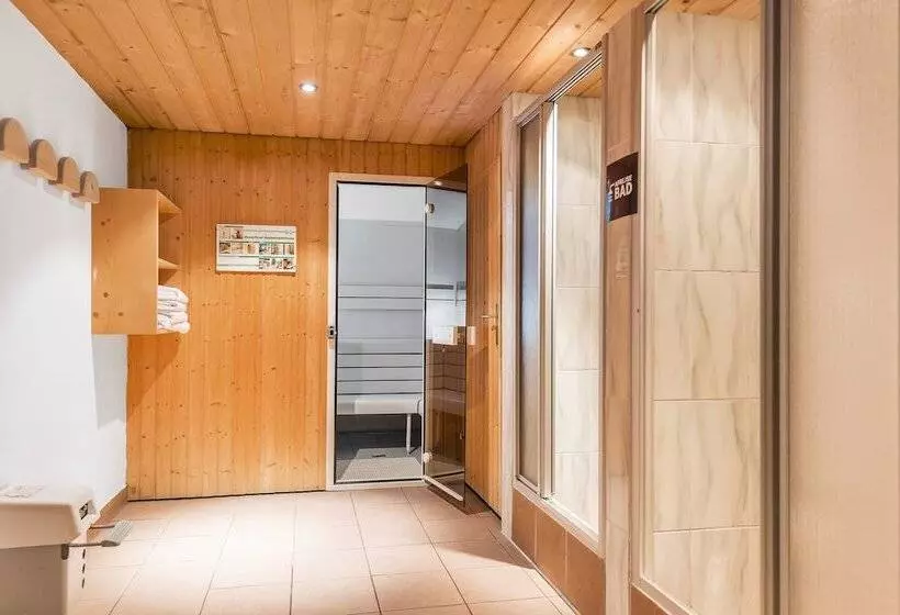 Fotos del hotel Sylvia By Skinetworks:  3