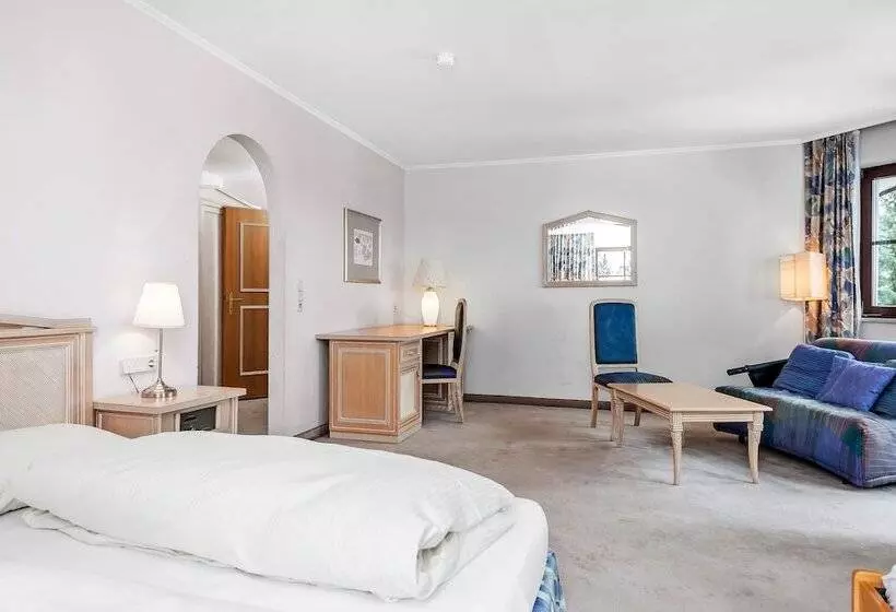 Fotos del hotel Sylvia By Skinetworks:  18