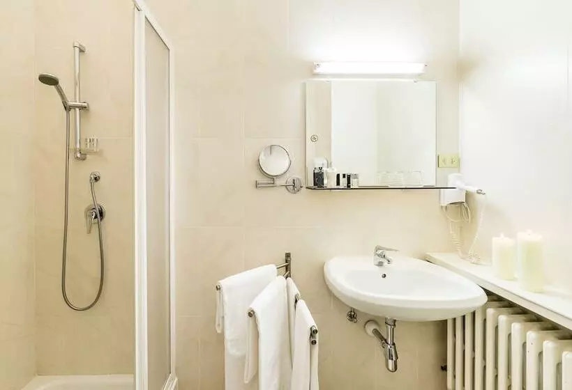 Fotos del hotel Grand  Bellevue:  4