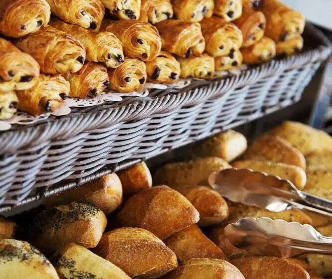 Fotos del hotel Hôtel La Pinède:  12