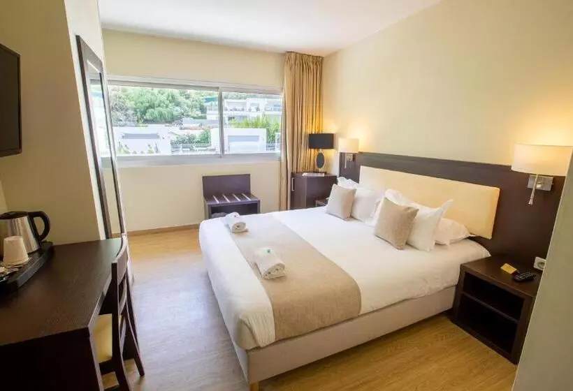 Fotos del hotel Hôtel La Pinède:  22