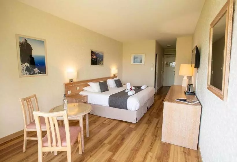 Fotos del hotel Hôtel La Pinède:  24