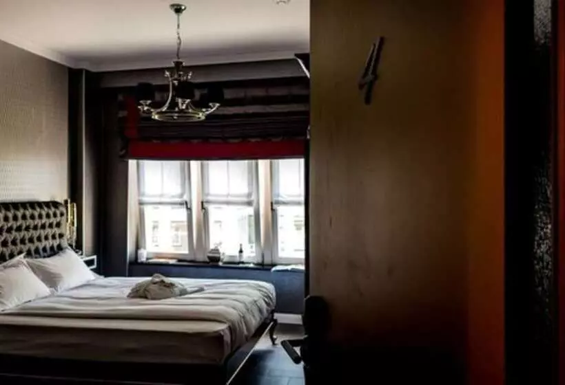 Humboldt1 Palais & Bar