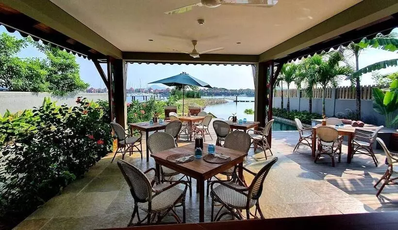 Fotos del hotel Ja Enchanted Waterfront:  13