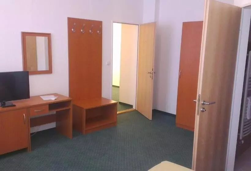 Fotos del hotel Broadway City Guesthouse:  8